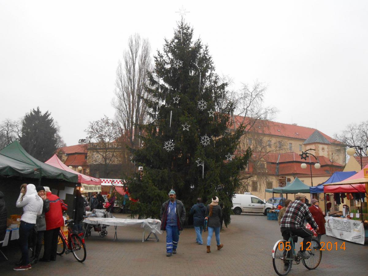 5.12.2014 cesta do divadla na Hrátky s čertem (9) [1600x1200]
